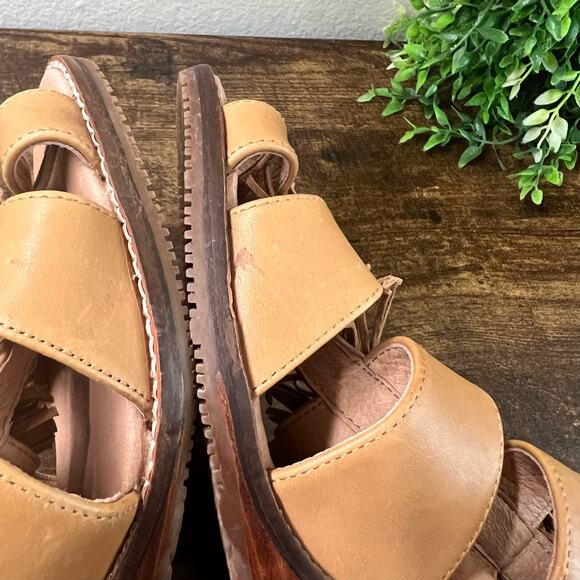 Tommy Bahama Palrinna Wedge Sandals 10 Leather Tan Open Toe Tasseled Ankle Heels - Picture 11 of 12